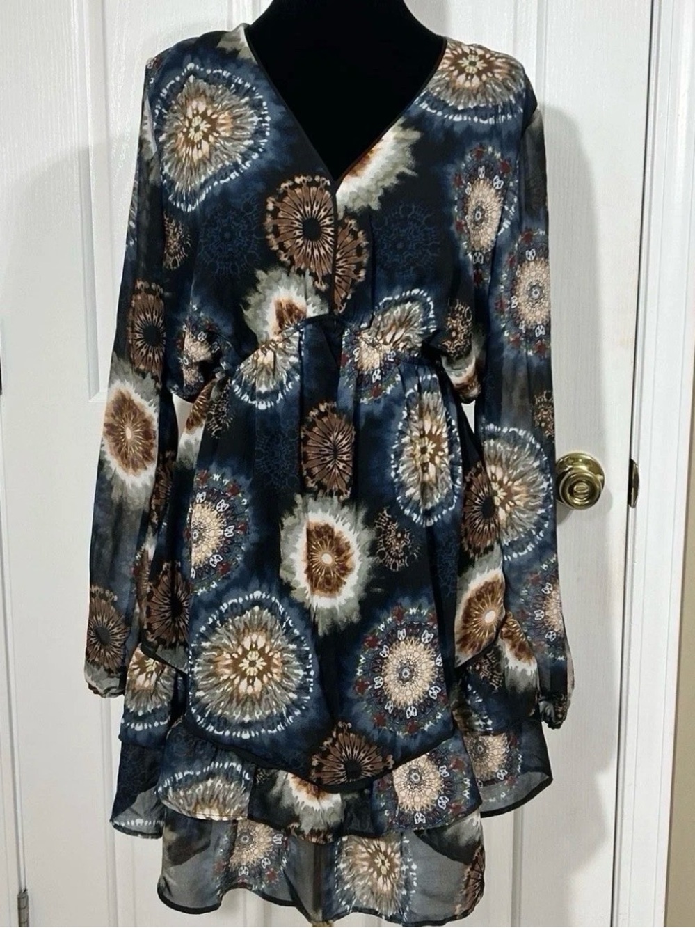 Young at Heart Chiffon Print Ruffle Mini Dress L Boho Medallion Long Sleeve New